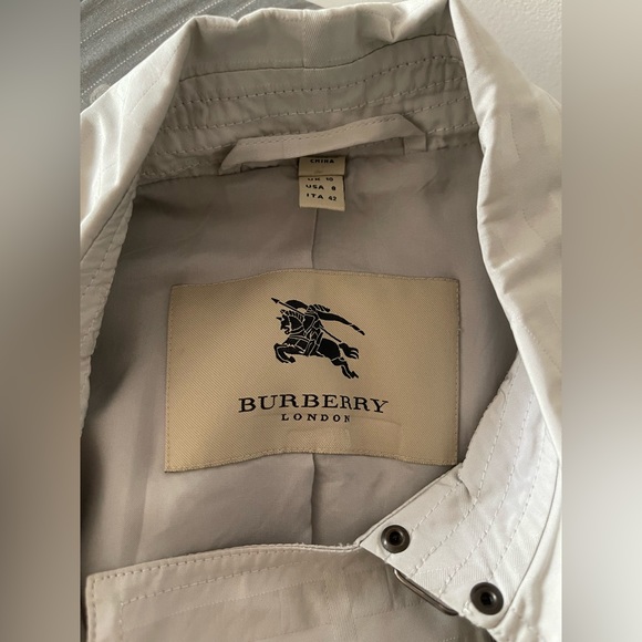 100% Authentic Burberry London gray nova plaid trench coat M, US 8 like new - Picture 3 of 5